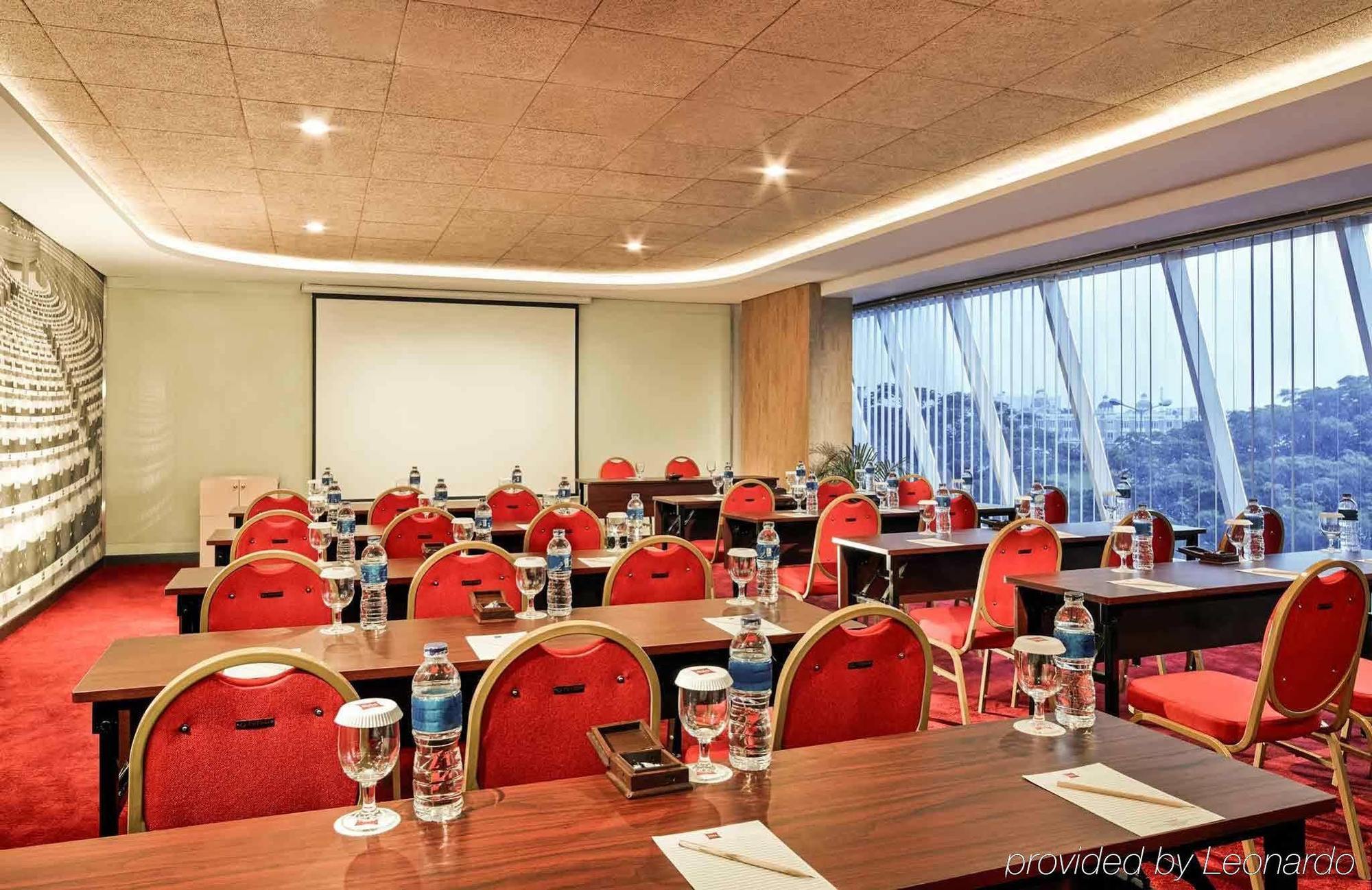 Ibis Gading Serpong Zewnętrze zdjęcie